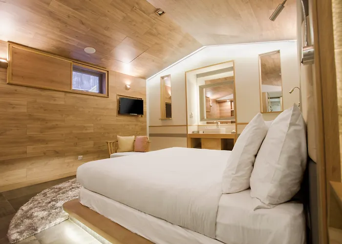 Fusion Suites Saigon